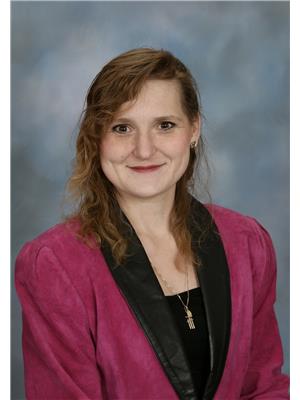 Doranna Owerko, Associate